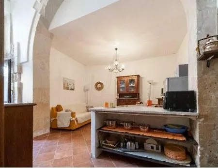 Casetta Indipendente Con Patio